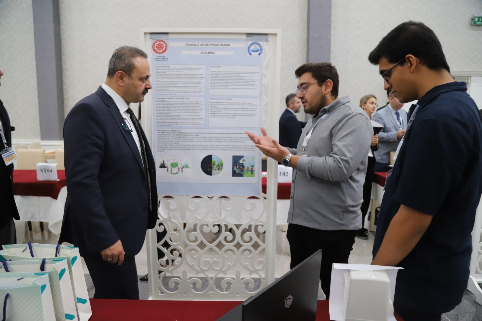 Aksaray Üniversitesi’nde 2.Ar-Ge  Proje Pazarı dolu dolu geçti